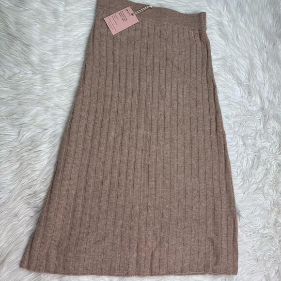 Quince Mongolian Cashmere Midi Skirt Oatmeal Size S NWT Luxury Old Money Classic - Picture 7 of 11